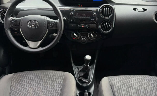 Toyota ETIOS X Plus Sedan 1.5 Flex 16V 4p Mec.