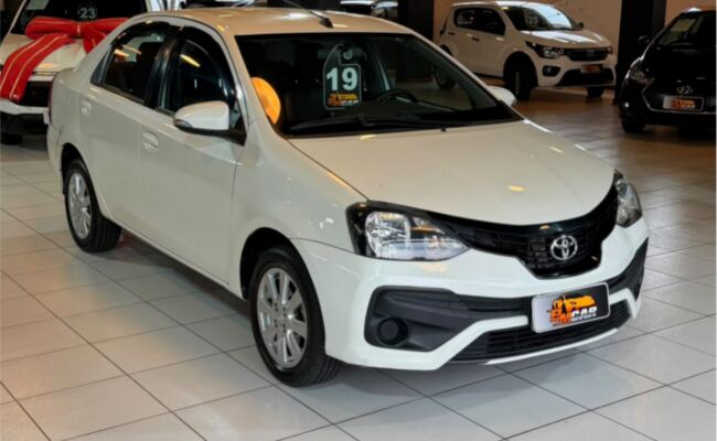 Toyota ETIOS X Plus Sedan 1.5 Flex 16V 4p Mec.