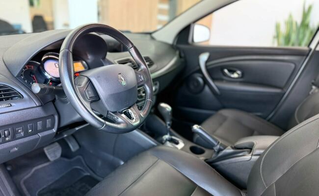 Renault FLUENCE