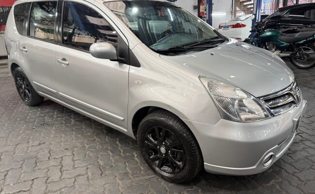 Nissan LIVINA
