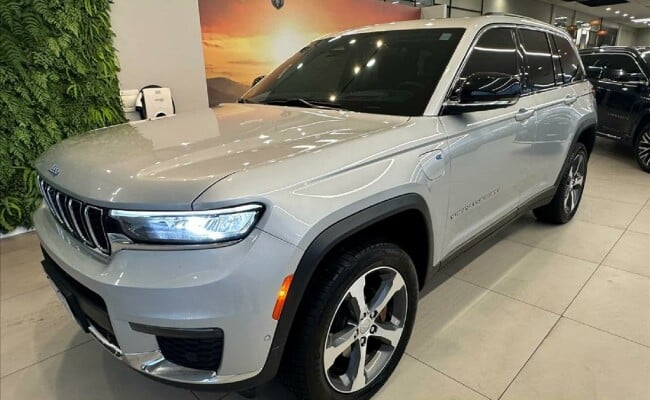 Jeep GRAND CHEROKEE