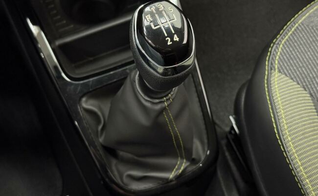 Renault kwid outsid 2