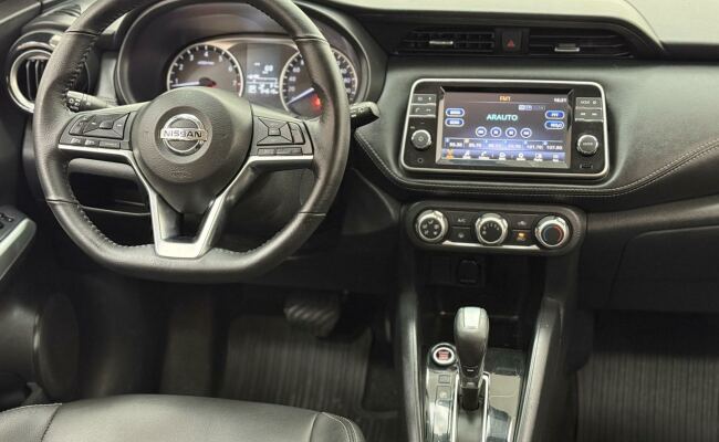 Nissan kicks sv cvt