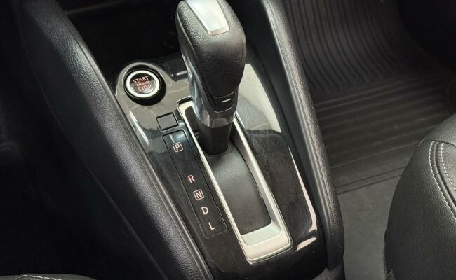 Nissan kicks sv cvt