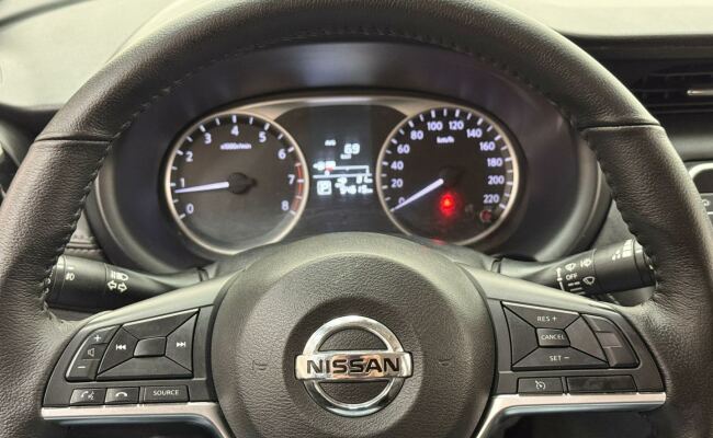 Nissan kicks sv cvt