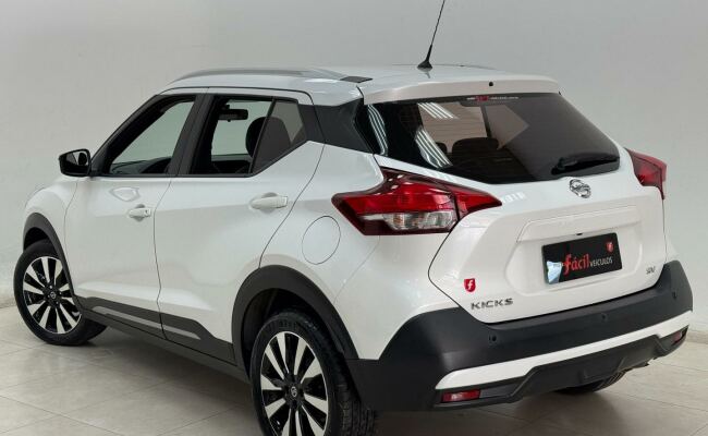 Nissan kicks sv cvt