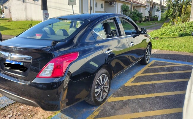 Nissan VERSA