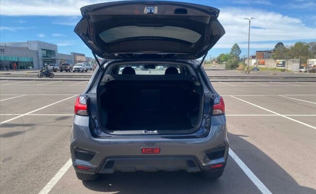 Mitsubishi OUTLANDER SPORT