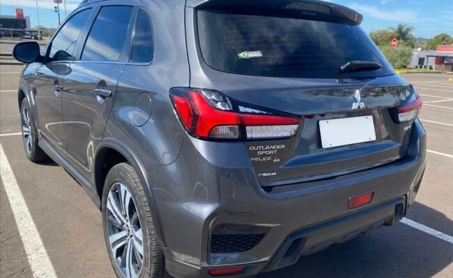 Mitsubishi OUTLANDER SPORT