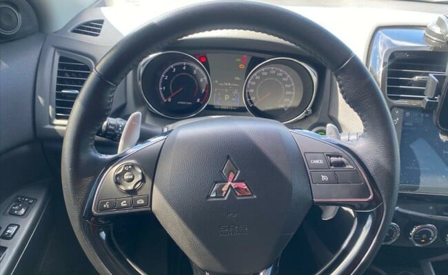 Mitsubishi OUTLANDER SPORT