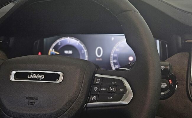 Jeep COMMANDER 1.3 T270 TURBO FLEX OVERLAND AT6