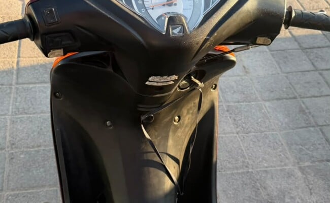Honda C 100