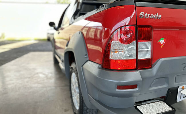 Fiat Strada Adventure1.8/ 1.8 LOCKER Flex CD