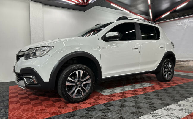 Renault STEPWAY Iconic Flex 1.6 16V Aut.