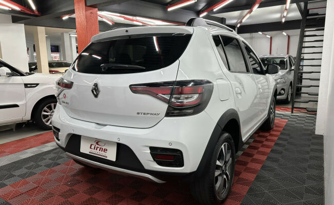 Renault STEPWAY Iconic Flex 1.6 16V Aut.