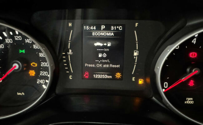 Fiat Toro Freedom 1.8 16V Flex Aut.