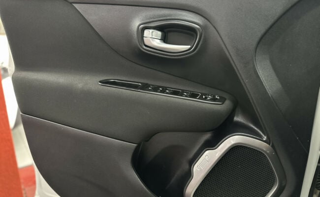 Jeep Renegade Sport T270 1.3 TB 4x2 Flex Aut.