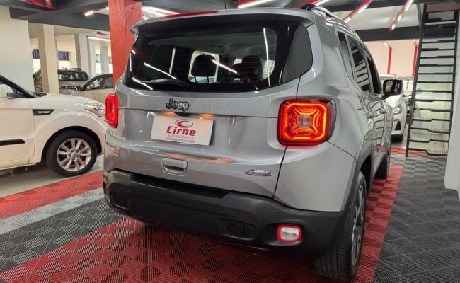 Jeep Renegade Longitude 1.8 4x2 Flex 16V Aut.