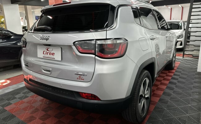 Jeep COMPASS LONGITUDE 2.0 4x4 Dies. 16V Aut.