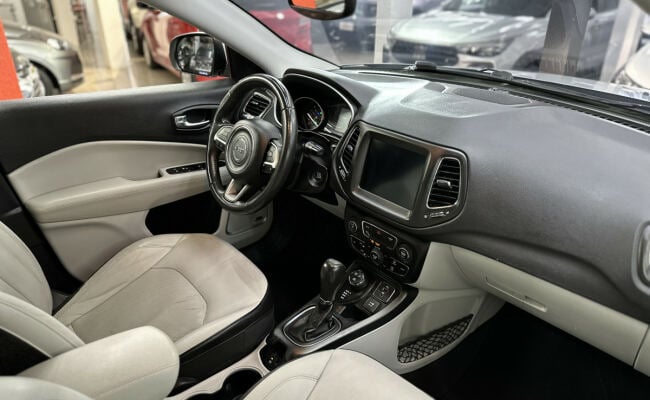 Jeep COMPASS LONGITUDE 2.0 4x4 Dies. 16V Aut.