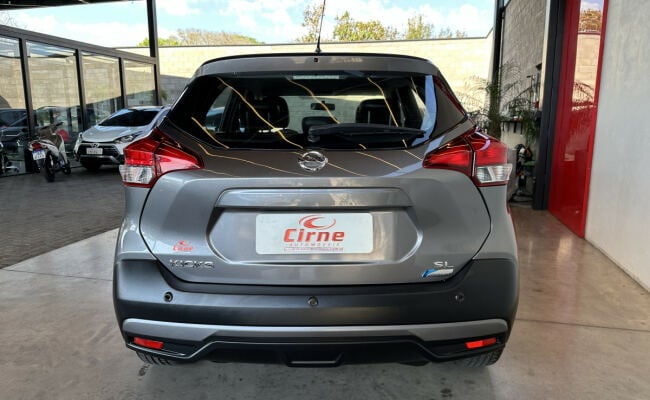 Nissan KICKS SL 1.6 16V FlexStar 5p Aut.