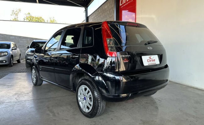 Ford Fiesta SE 1.0 8V Flex 5p