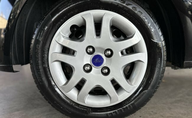 Ford Fiesta SE 1.0 8V Flex 5p