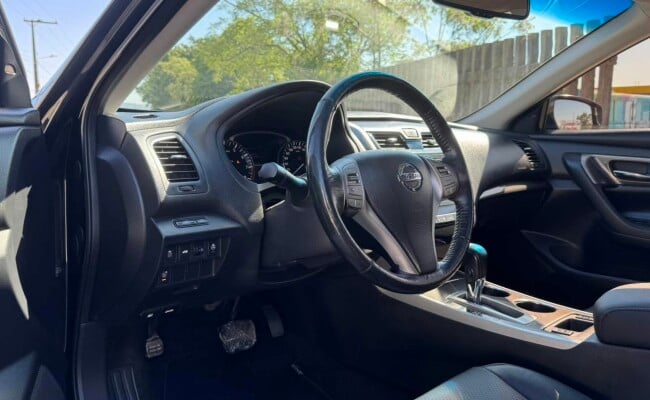 Nissan ALTIMA