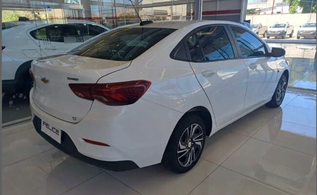 Chevrolet ONIX PLUS