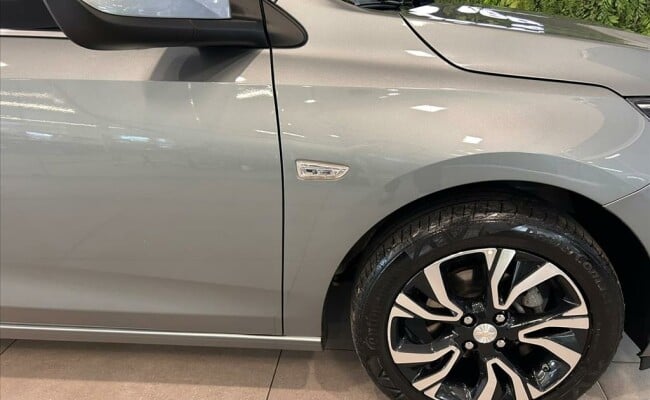 Chevrolet ONIX PLUS