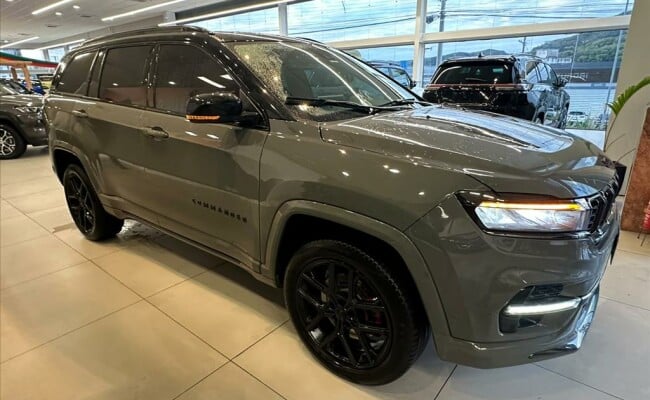 Jeep COMMANDER