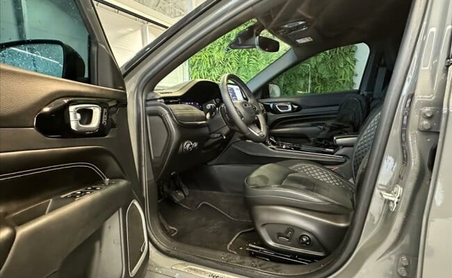 Jeep COMMANDER