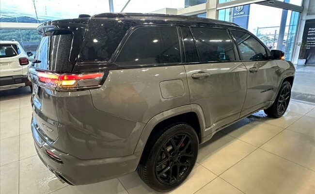 Jeep COMMANDER