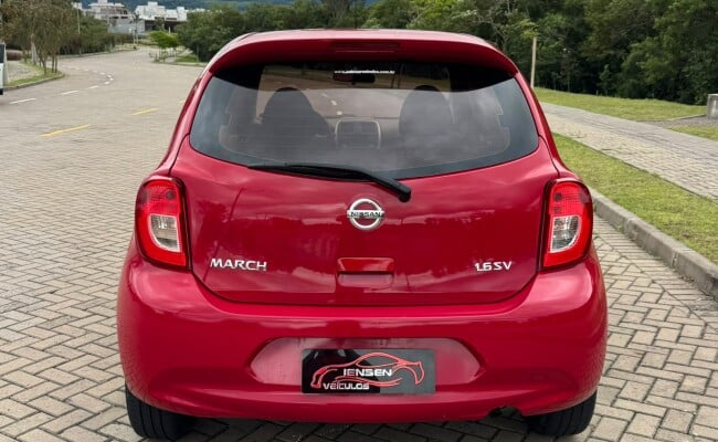 Nissan MARCH