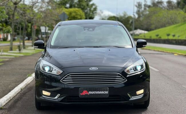 Ford FOCUS SEDAN TITANIUM 2.0 PLUS