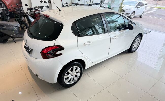 Peugeot 208 active