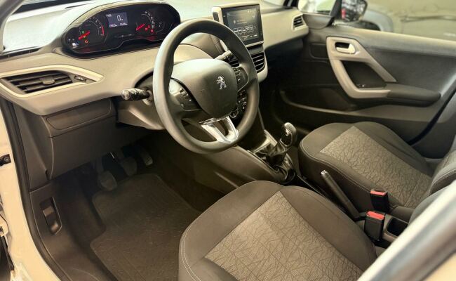 Peugeot 208 active