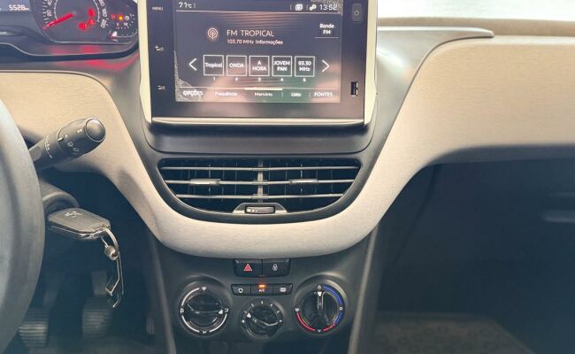 Peugeot 208 active