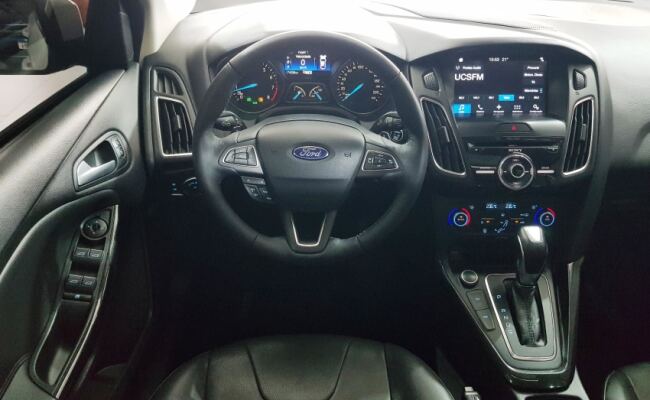 Ford FOCUS 2.0 TITANIUM PLUS FASTBACK 16V FLEX 4P POWERSHIFT