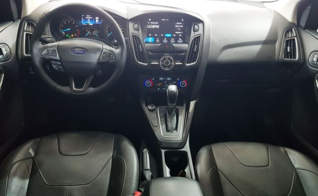 Ford FOCUS 2.0 TITANIUM PLUS FASTBACK 16V FLEX 4P POWERSHIFT