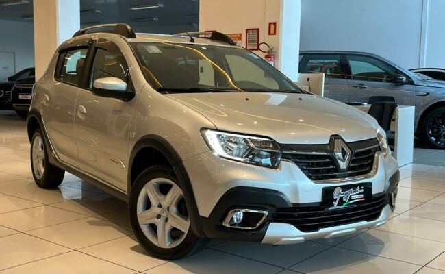 Renault SANDERO