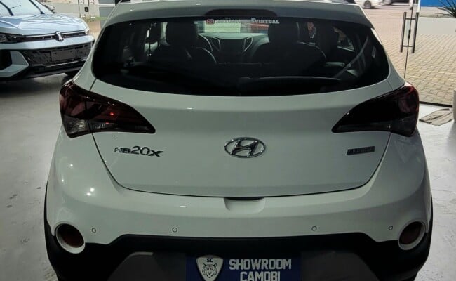 Hyundai HB20X