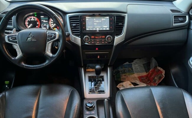 Mitsubishi L200 TRITON