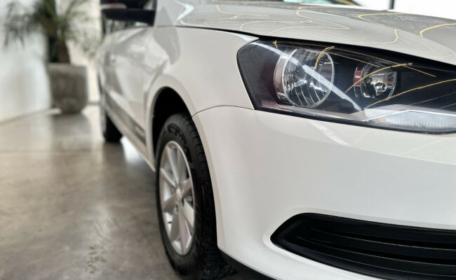 Volkswagen Gol SELEÇÃO 1.0 Mi Total Flex 8V 5p
