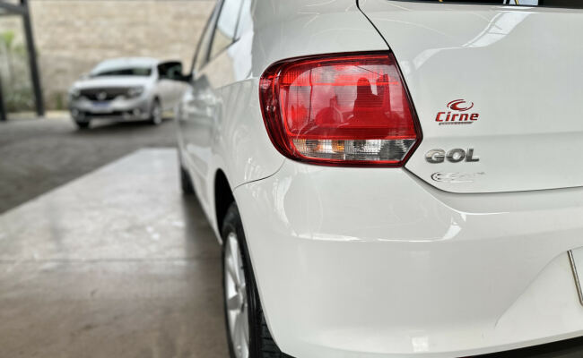 Volkswagen Gol SELEÇÃO 1.0 Mi Total Flex 8V 5p