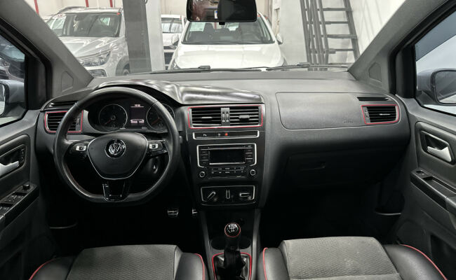 Volkswagen Fox Rock in Rio 1.6 Mi Total Flex 8V 5p