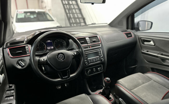 Volkswagen Fox Rock in Rio 1.6 Mi Total Flex 8V 5p