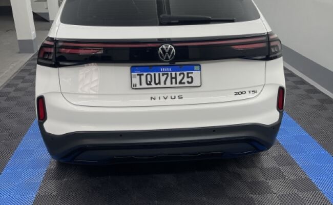 Volkswagen NIVUS 1.0 200 TSI TOTAL FLEX HIGHLINE AUTOMÁTICO