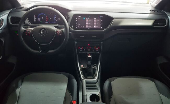 Volkswagen T-CROSS 1.0 200 TSI TOTAL FLEX COMFORTLINE AUTOMÁTICO