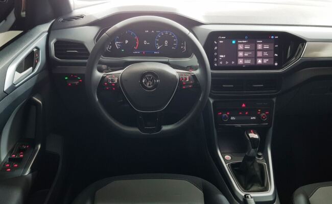 Volkswagen T-CROSS 1.0 200 TSI TOTAL FLEX COMFORTLINE AUTOMÁTICO